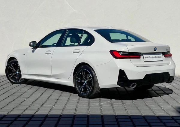 BMW Seria 3 cena 209000 przebieg: 19000, rok produkcji 2023 z Zawidów małe 92